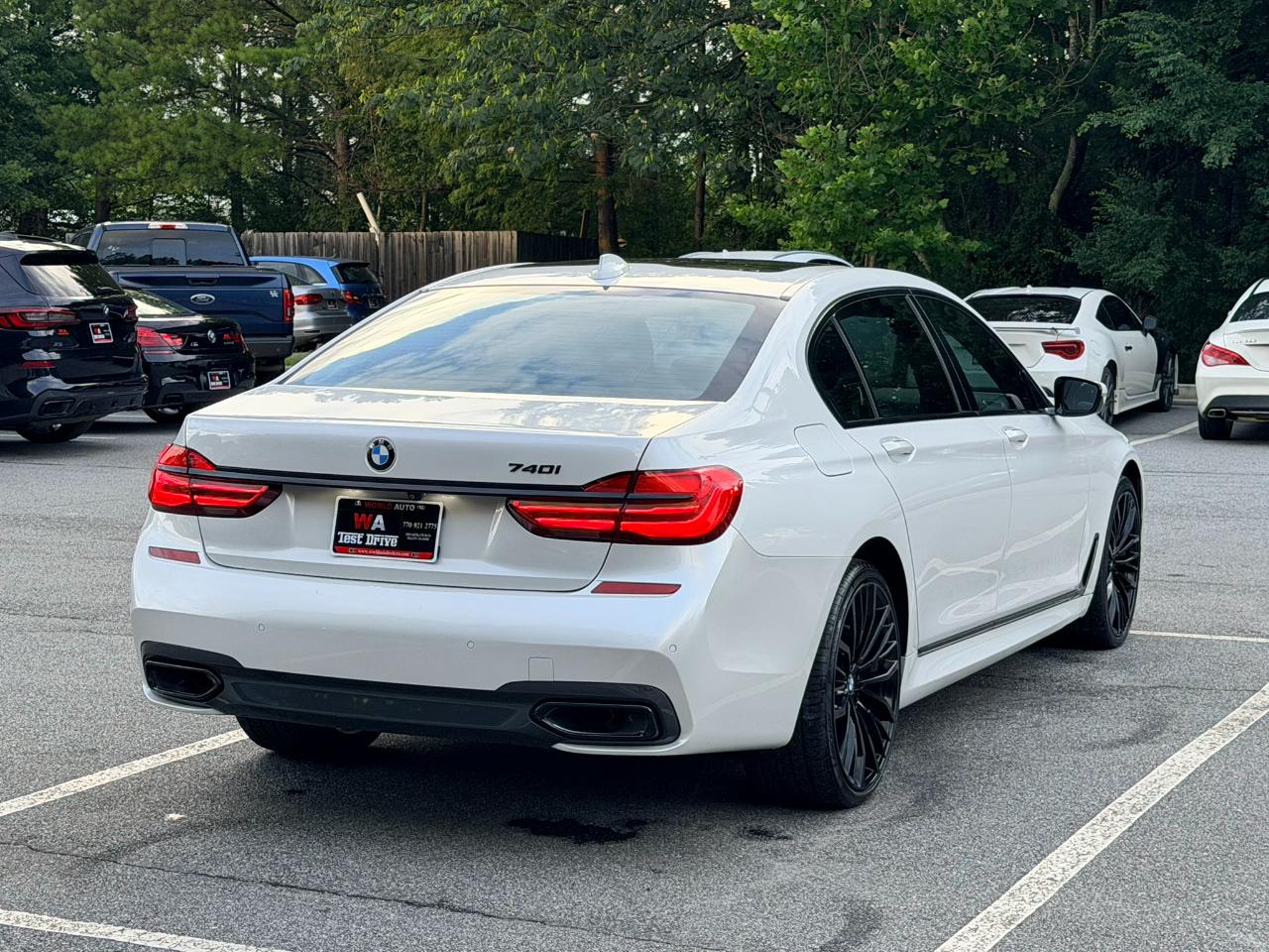 BMW 7-Series 740i 2019
