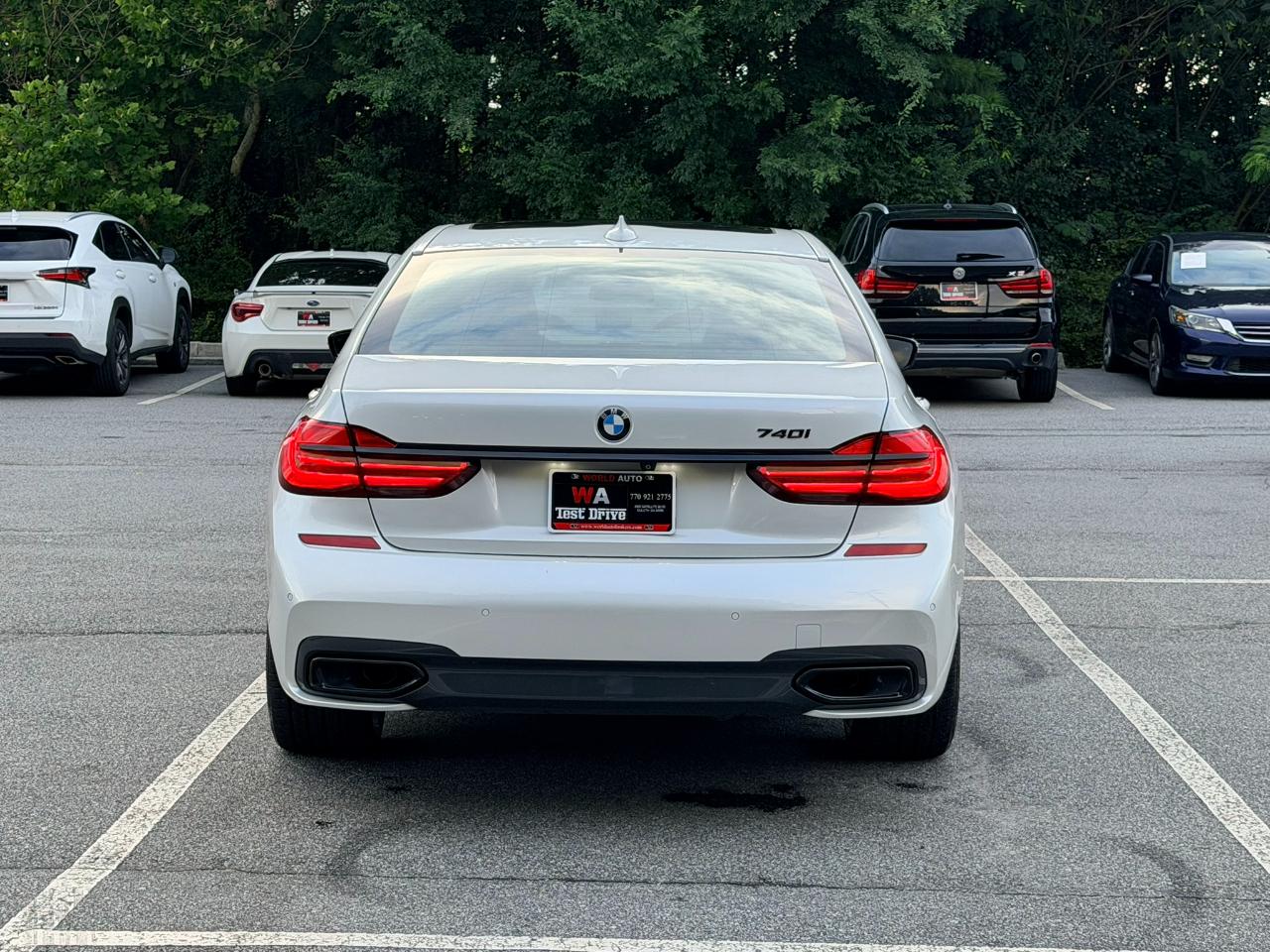 BMW 7-Series 740i 2019