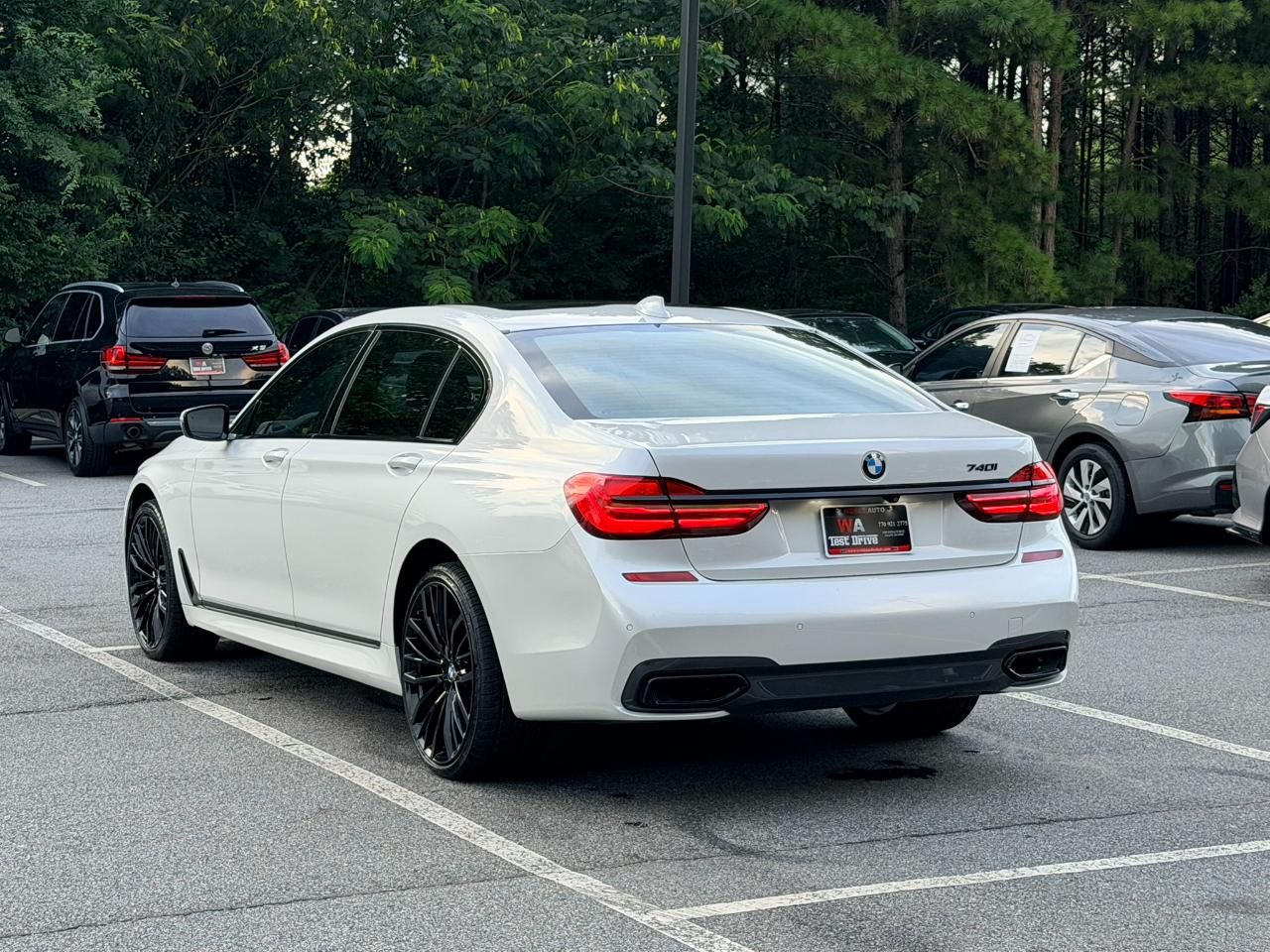 BMW 7-Series 740i 2019