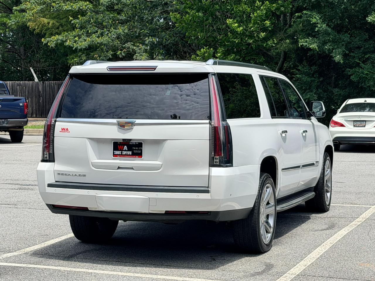 Cadillac Escalade ESV Luxury 4WD 2018
