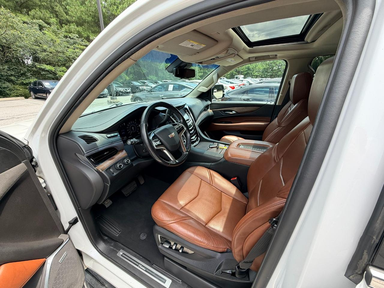 Cadillac Escalade ESV Luxury 4WD 2018