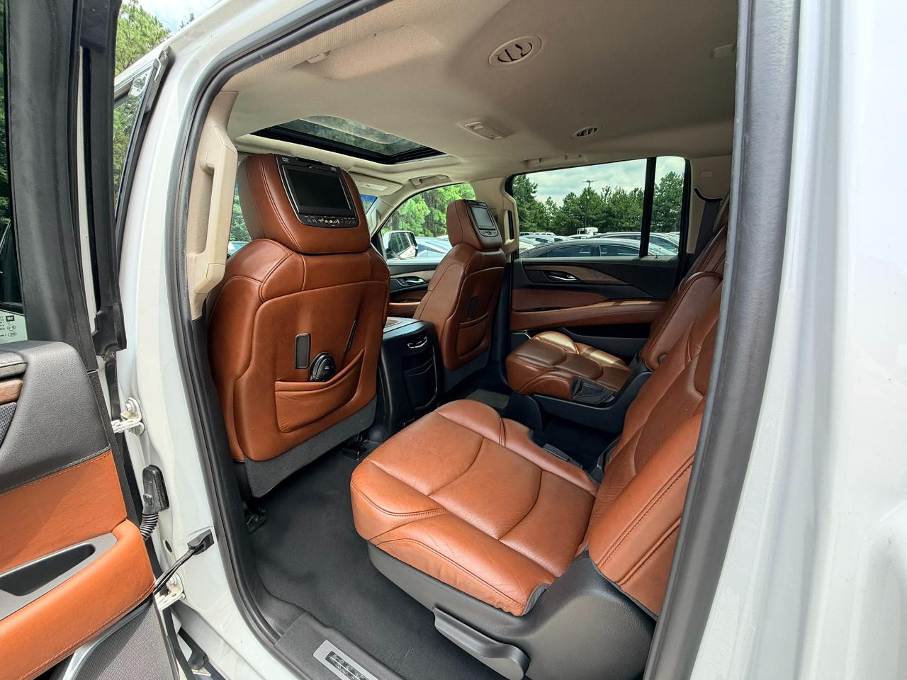 Cadillac Escalade ESV Luxury 4WD 2018