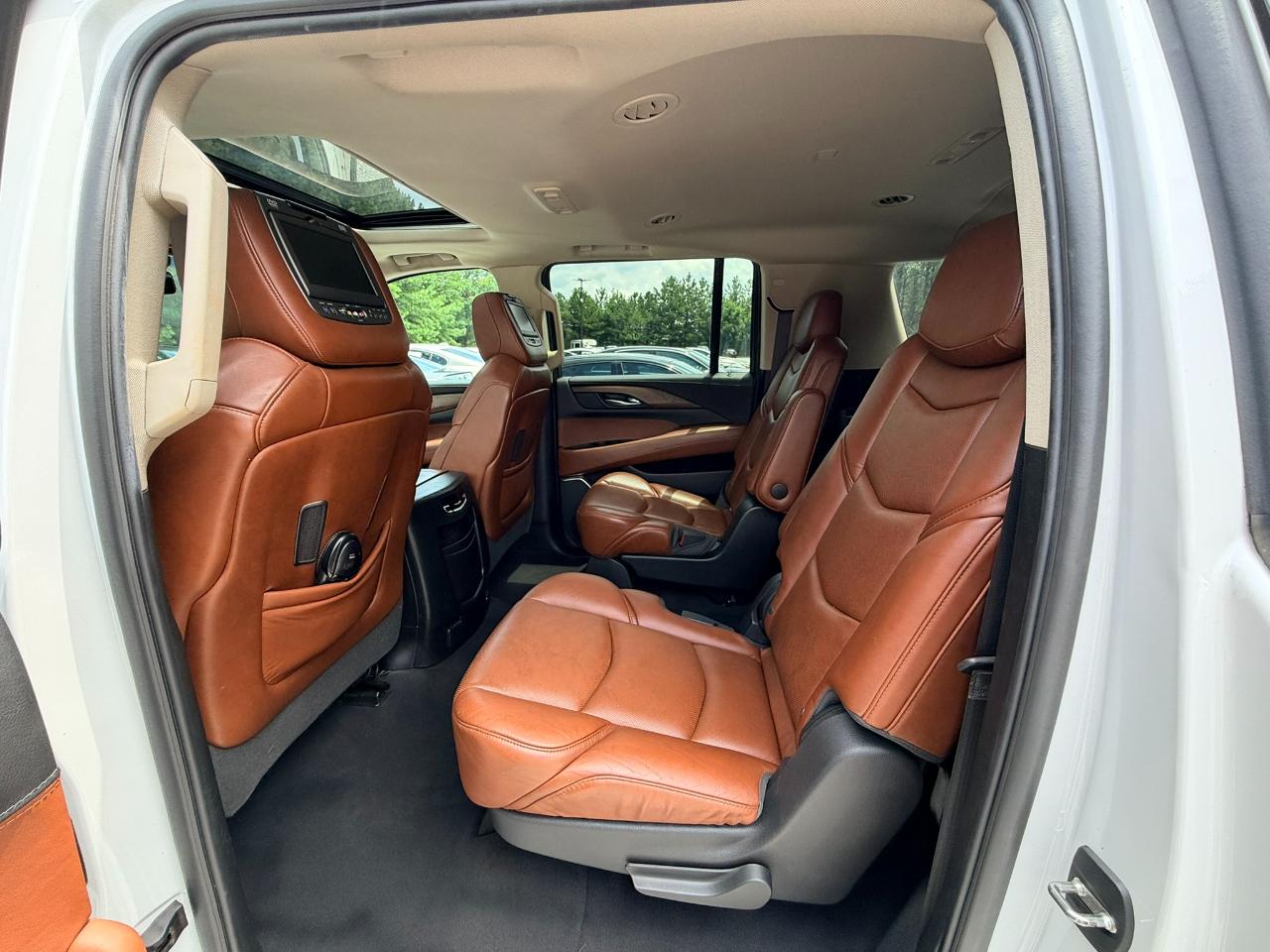 Cadillac Escalade ESV Luxury 4WD 2018