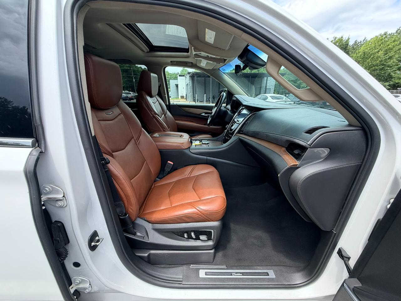 Cadillac Escalade ESV Luxury 4WD 2018