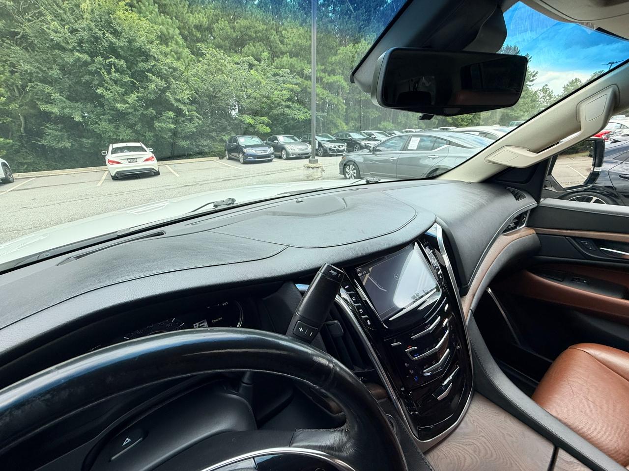 Cadillac Escalade ESV Luxury 4WD 2018