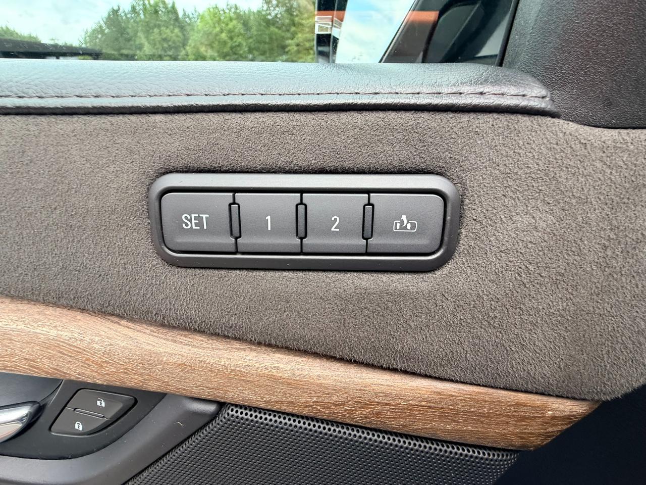 Cadillac Escalade ESV Luxury 4WD 2018