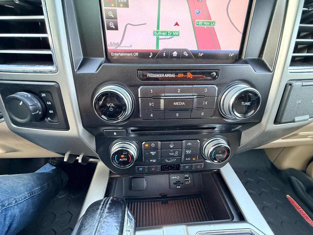 Ford F-150 Lariat SuperCrew 5.5-ft. Bed 4WD 2015