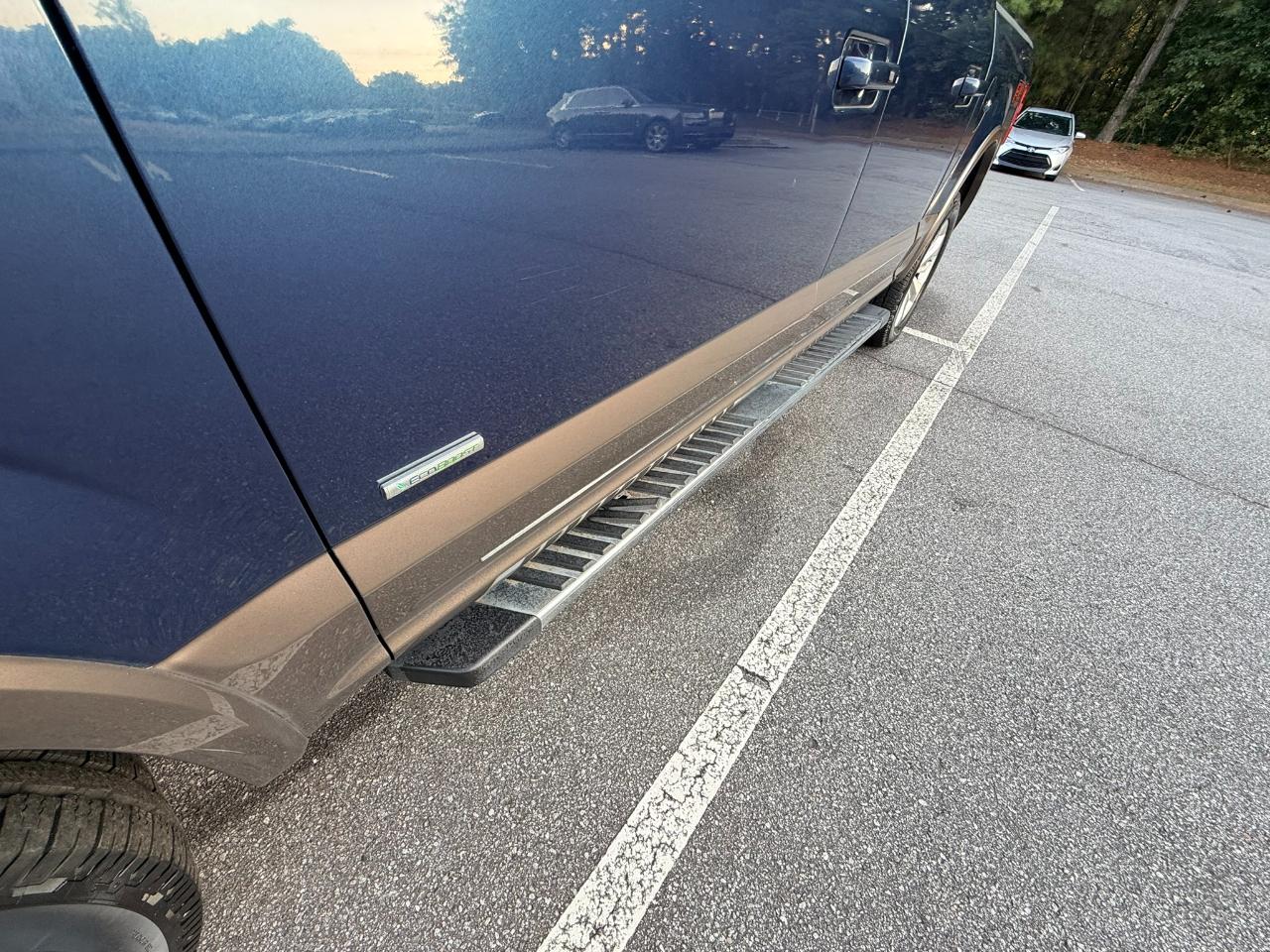 Ford F-150 Lariat SuperCrew 5.5-ft. Bed 4WD 2015
