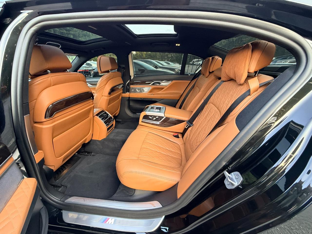 BMW 7-Series 750i xDrive 2020