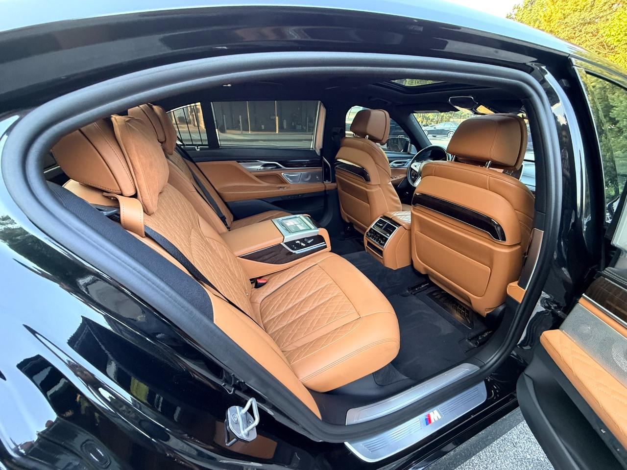 BMW 7-Series 750i xDrive 2020