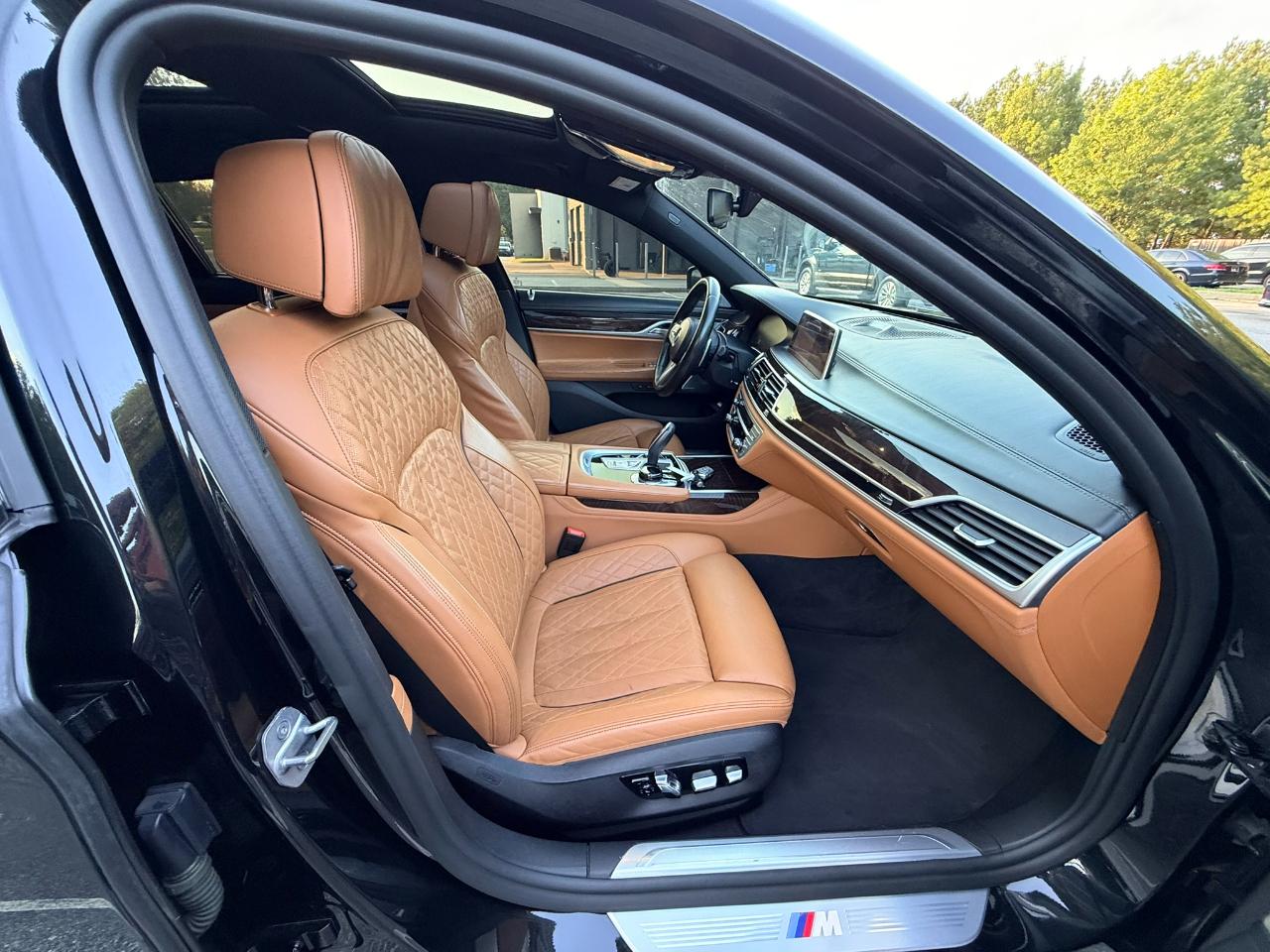 BMW 7-Series 750i xDrive 2020