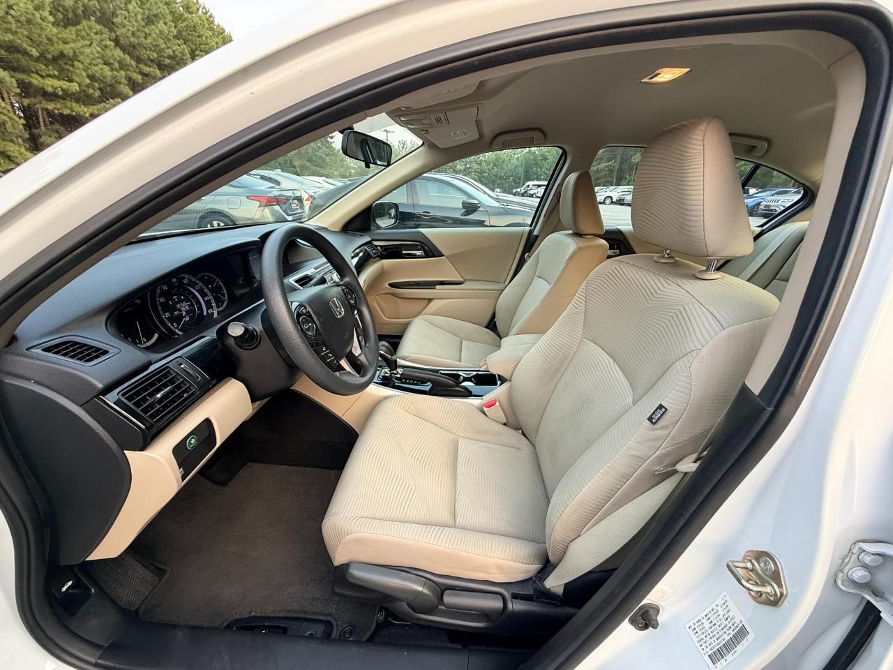 Honda Accord LX Sedan CVT 2016