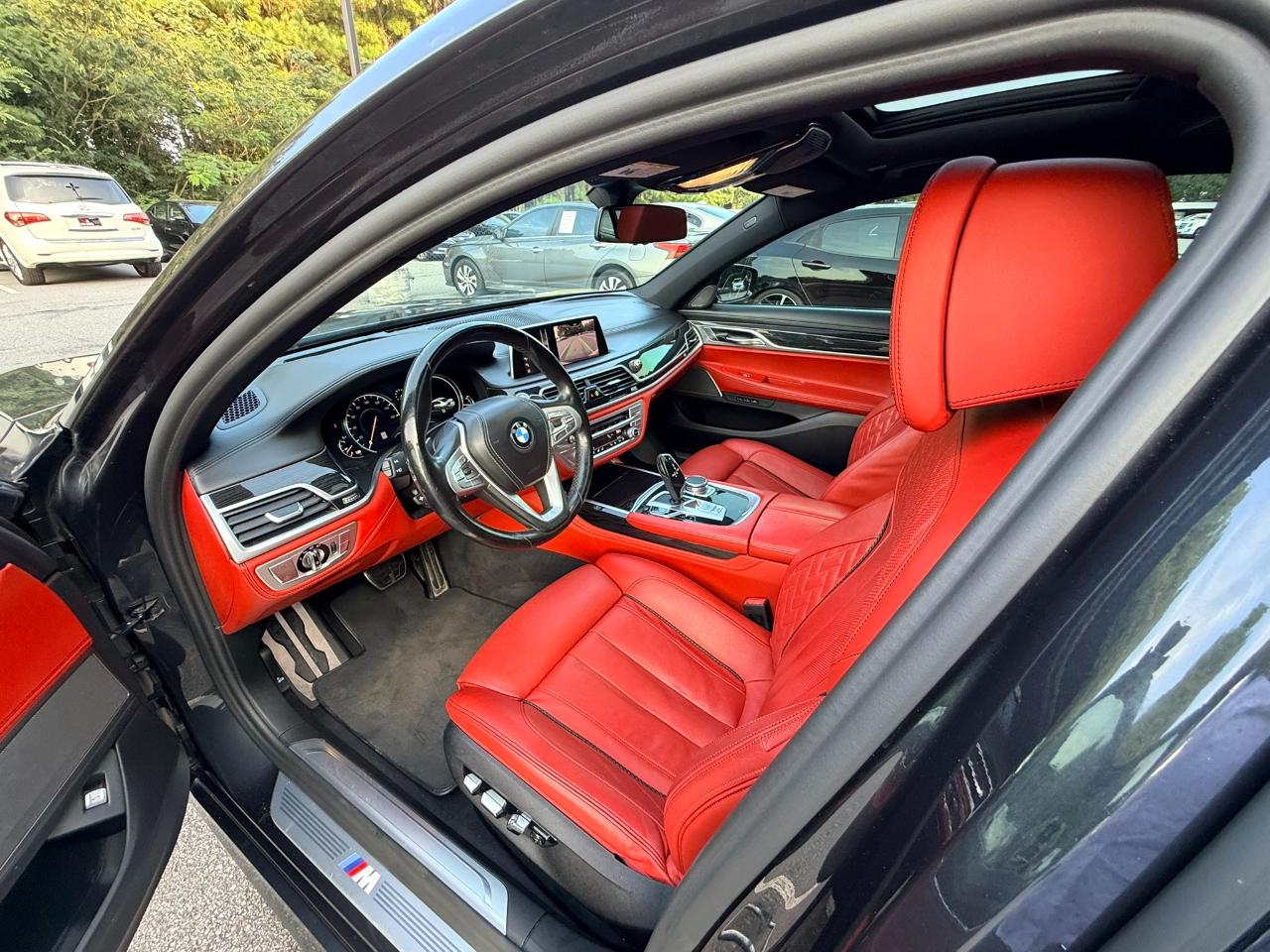 BMW 7-Series 750i xDrive 2019