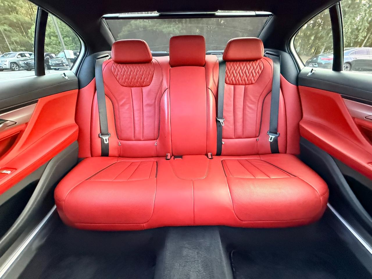 BMW 7-Series 750i xDrive 2019