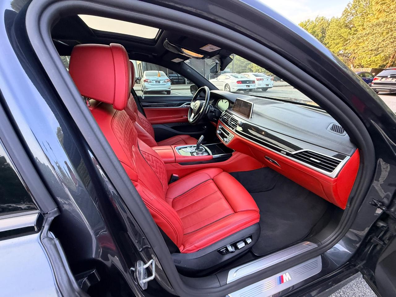 BMW 7-Series 750i xDrive 2019