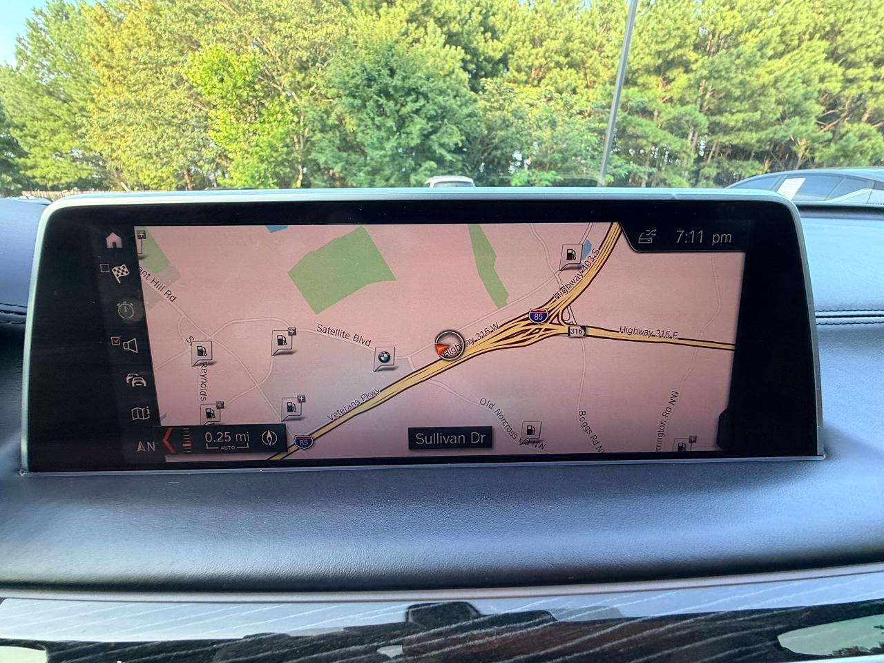BMW 7-Series 750i xDrive 2019