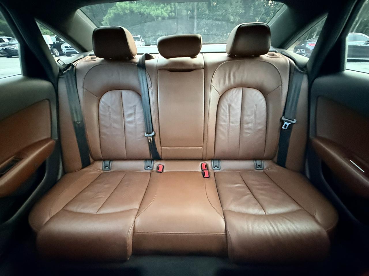 Audi A6 2.0T Premium 2016