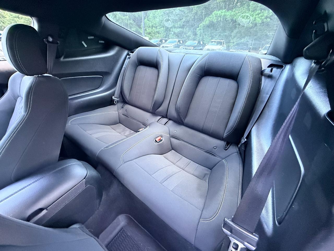 Ford Mustang EcoBoost Coupe 2022