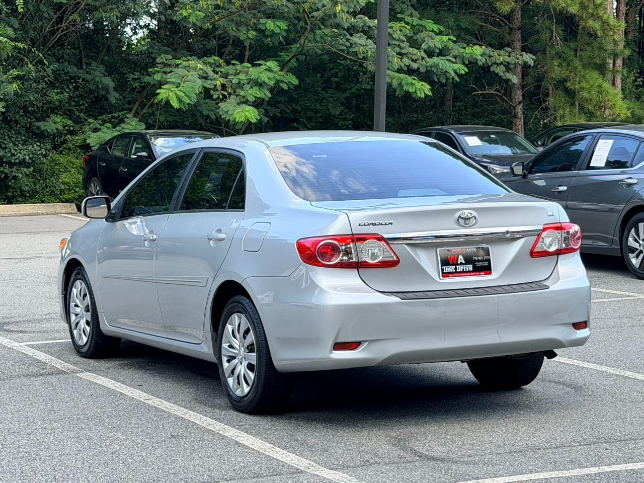 Toyota Corolla LE 4-Speed AT 2013