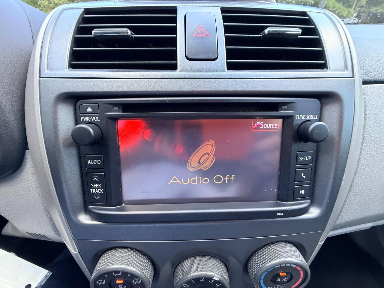 Toyota Corolla LE 4-Speed AT 2013