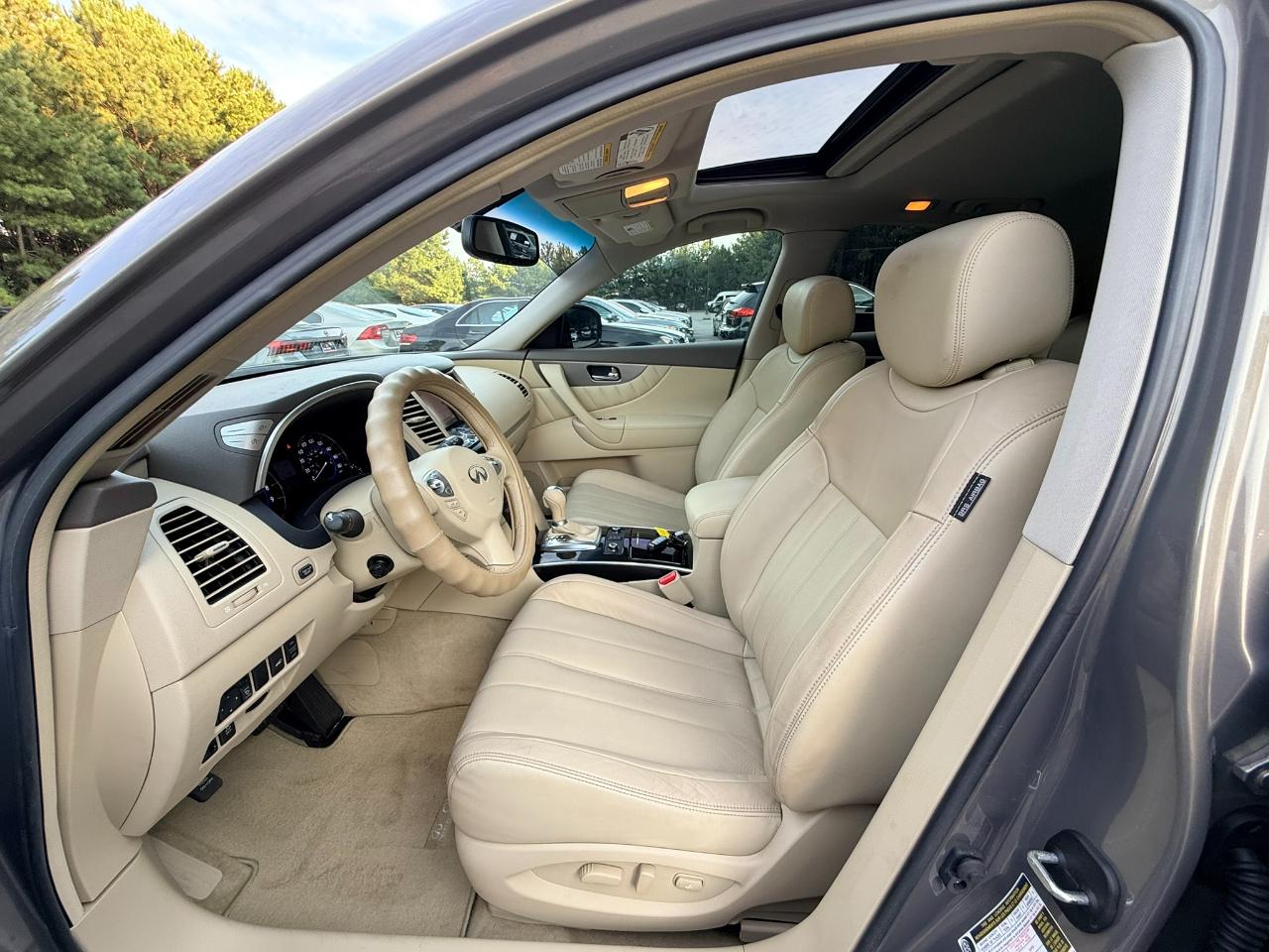 Infiniti QX70 Base 2016