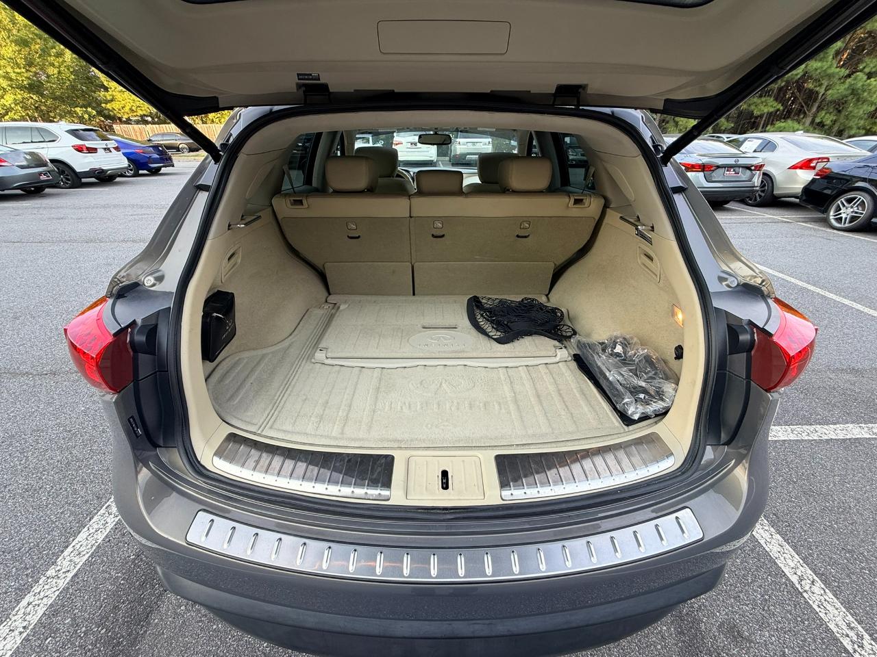 Infiniti QX70 Base 2016