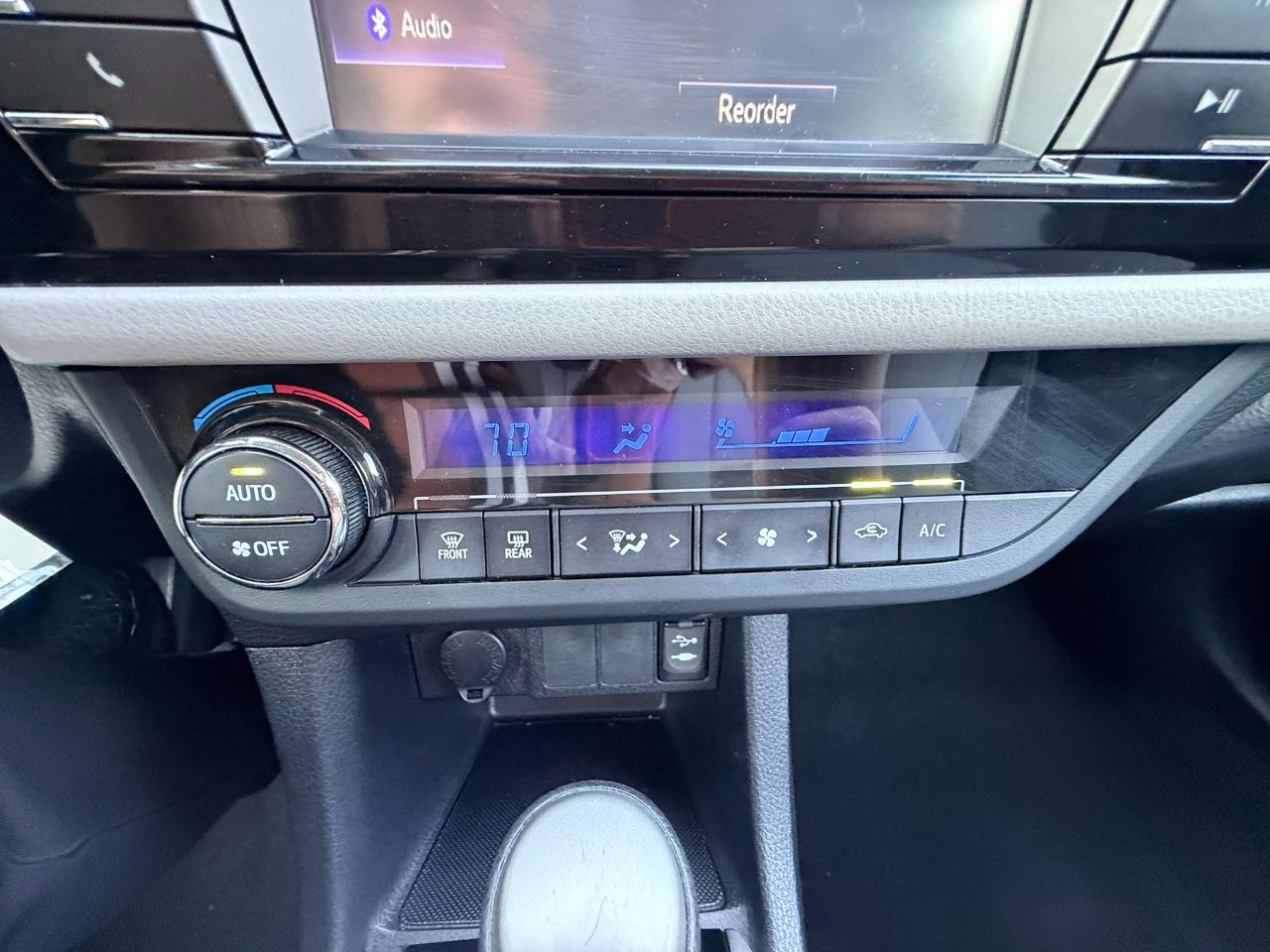 Toyota Corolla LE CVT 2016