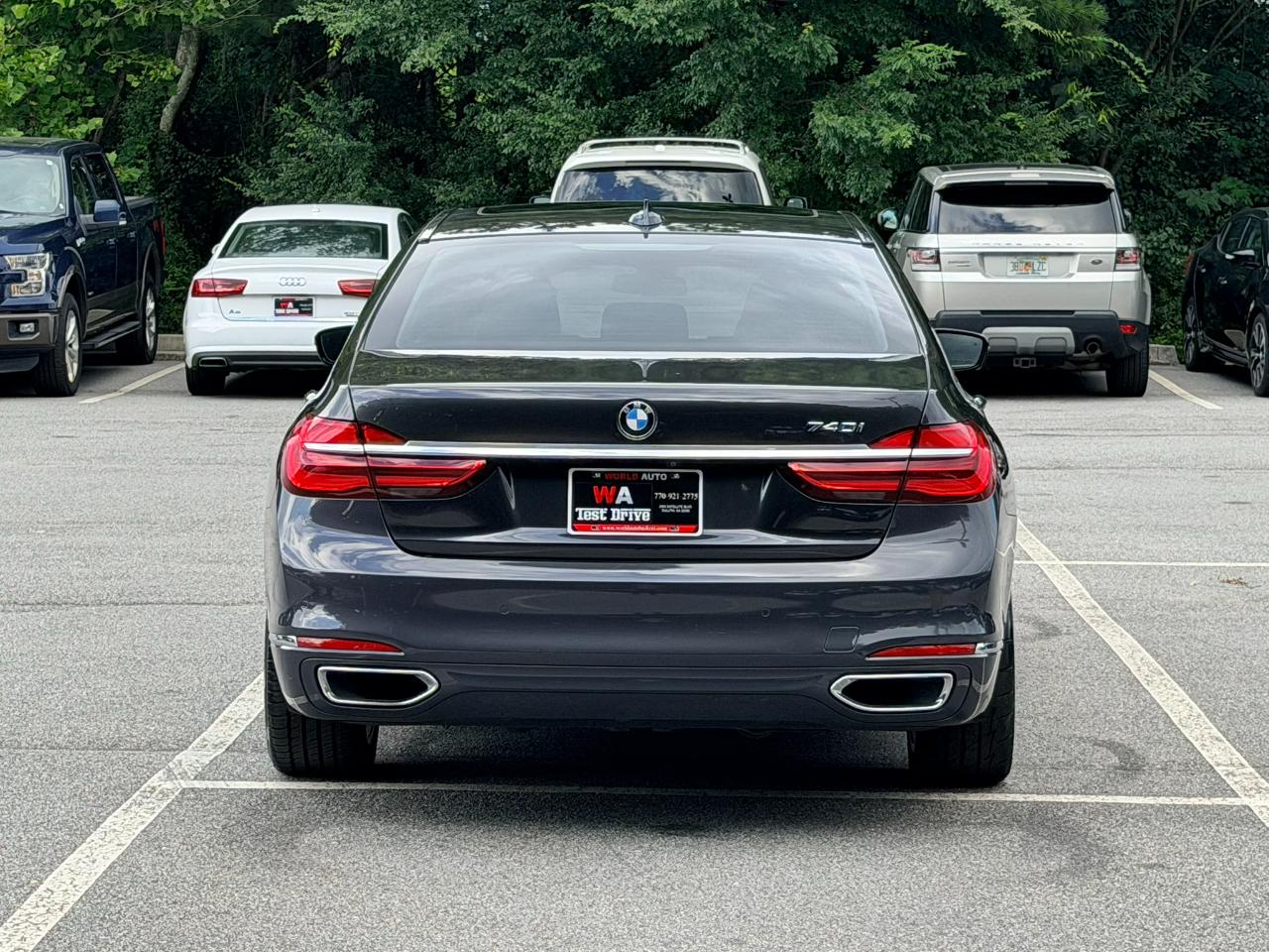 BMW 7-Series 740i 2019