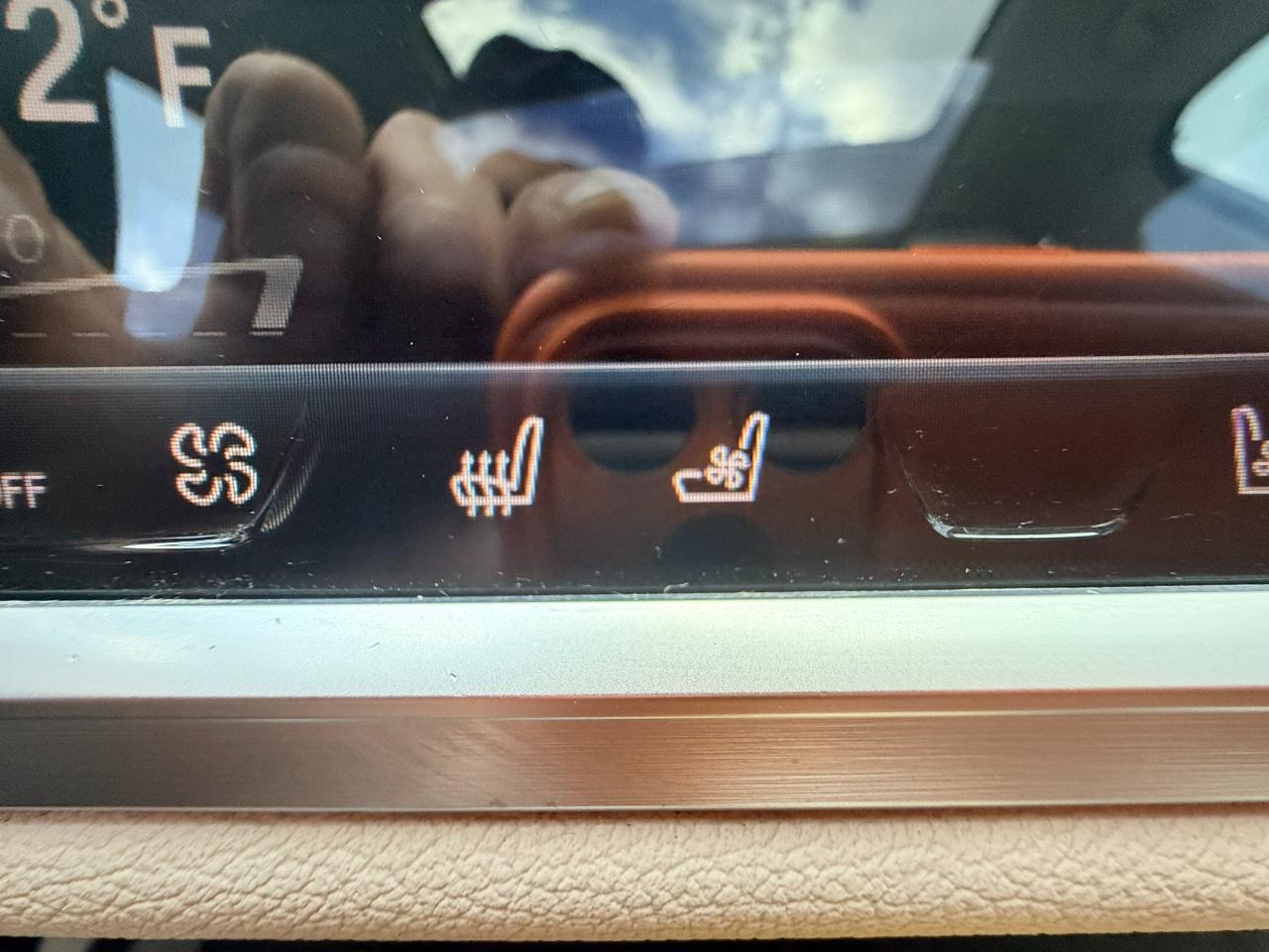 BMW 7-Series 740i 2019
