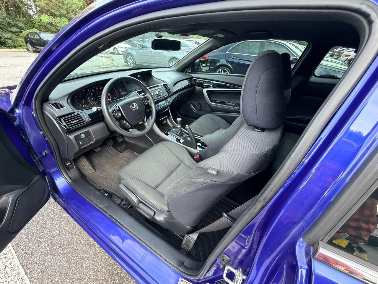 Honda Accord LX-S Coupe 6-Spd MT 2017