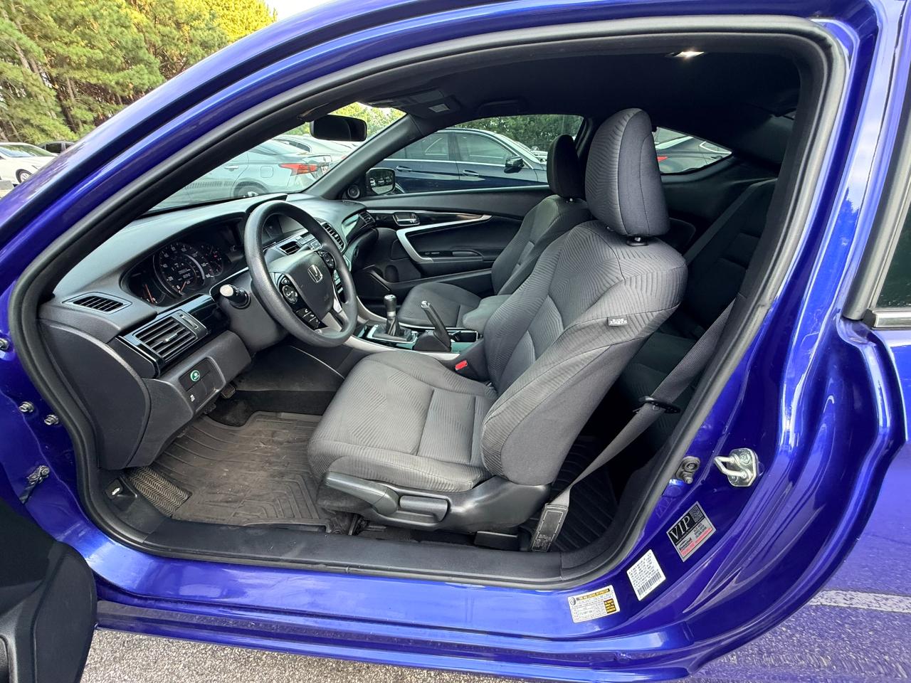 Honda Accord LX-S Coupe 6-Spd MT 2017