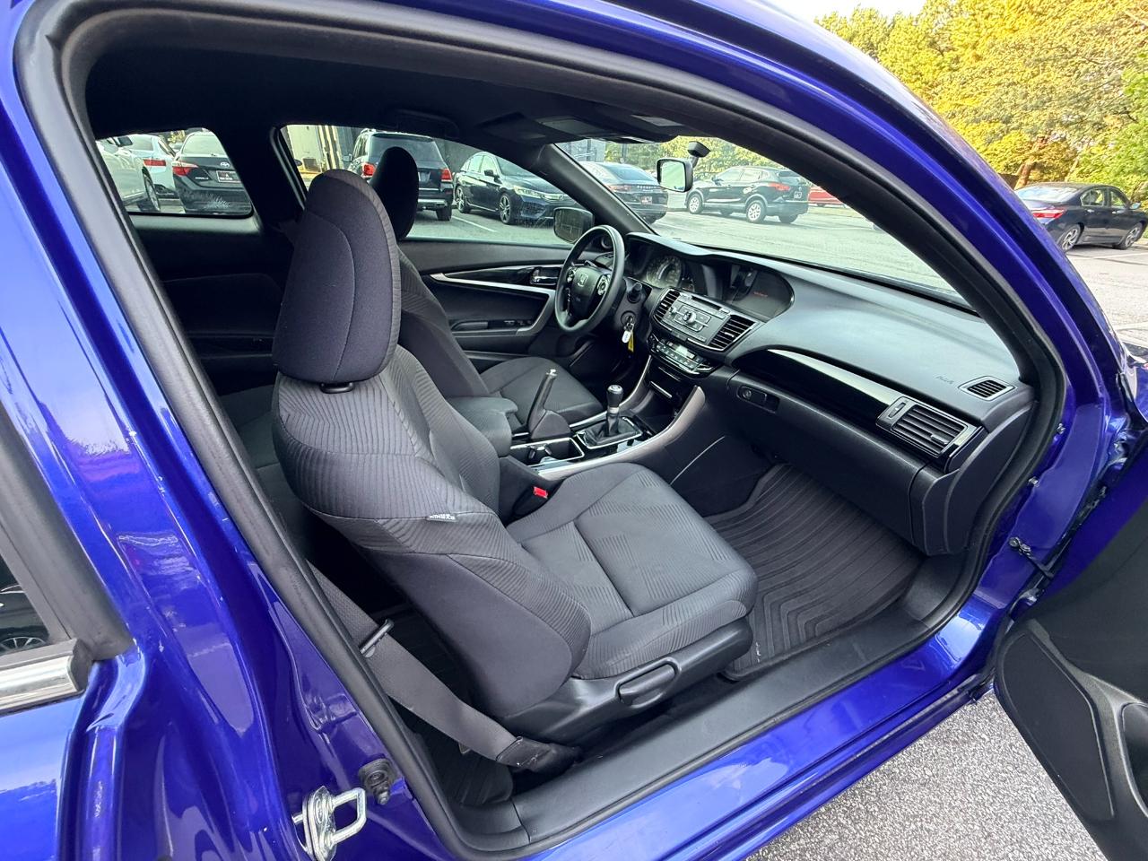 Honda Accord LX-S Coupe 6-Spd MT 2017