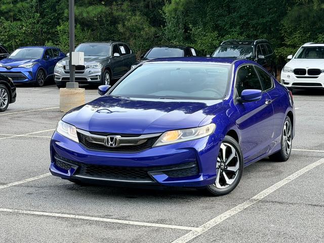 Still Night Pearl 2017 Honda Accord Coupe Coupe Front-Wheel Drive 6-Speed Manual