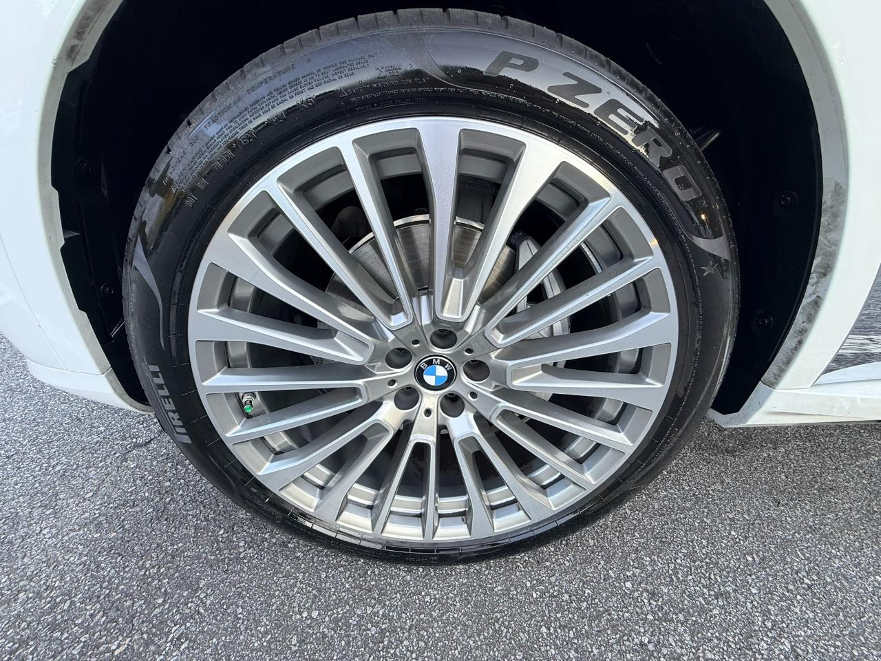 BMW X7 xDrive40i 2025