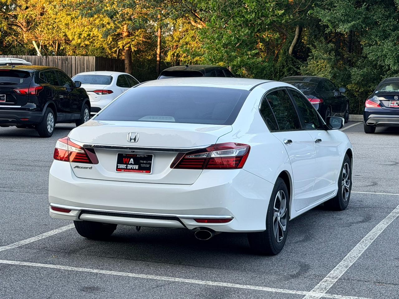 Honda Accord LX Sedan CVT 2017
