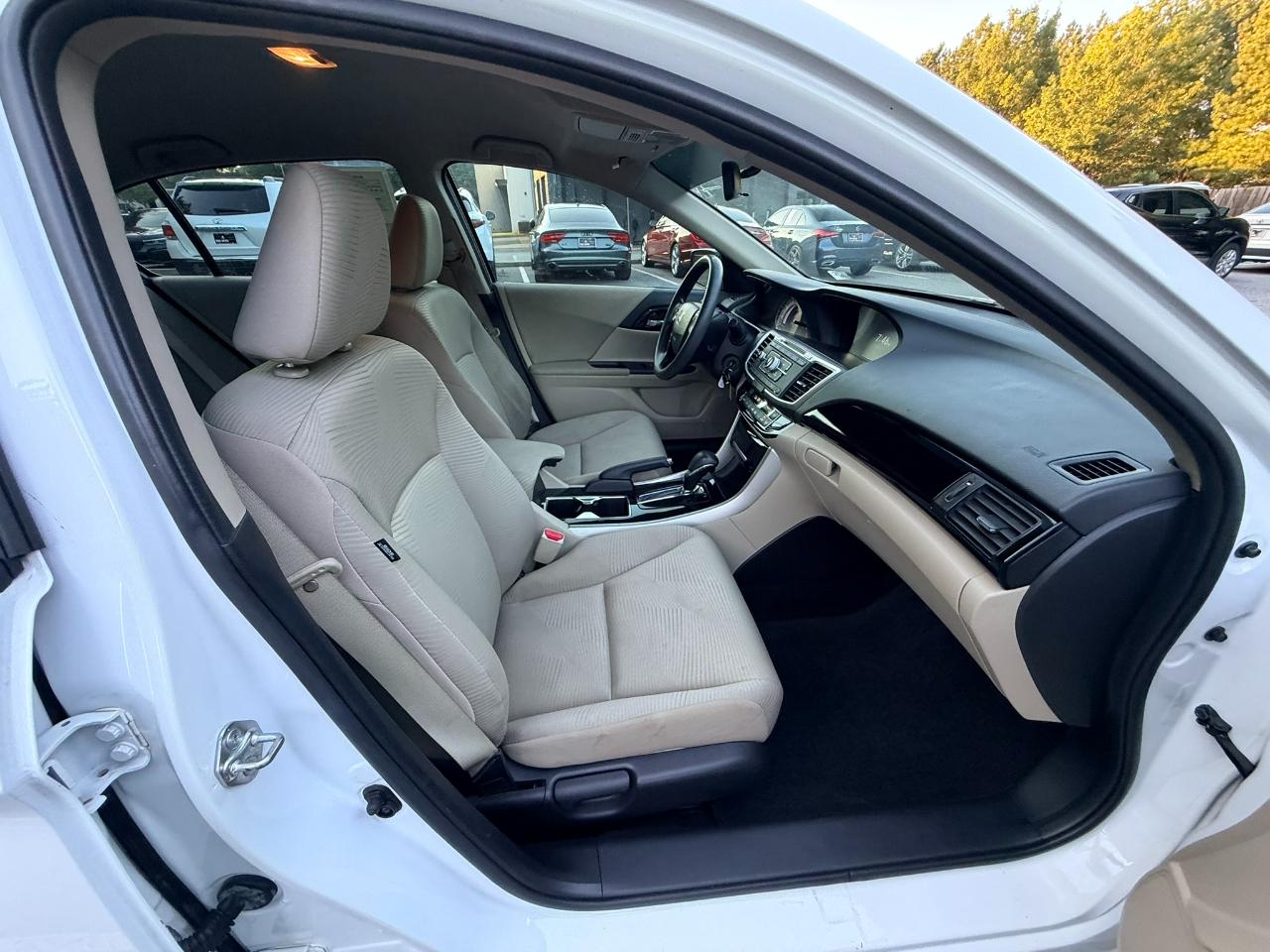 Honda Accord LX Sedan CVT 2017