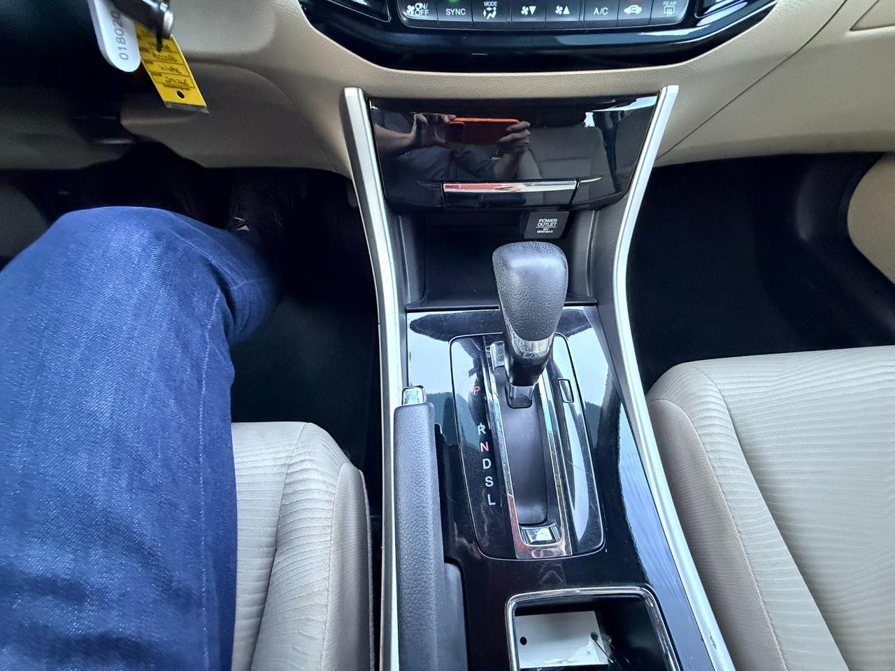 Honda Accord LX Sedan CVT 2017