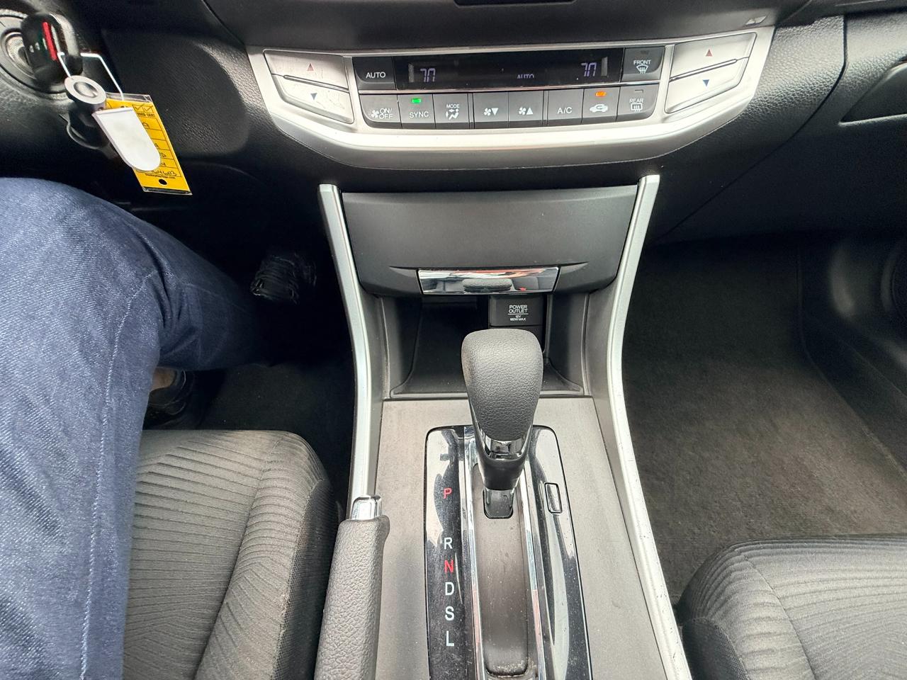 Honda Accord LX Sedan CVT 2015