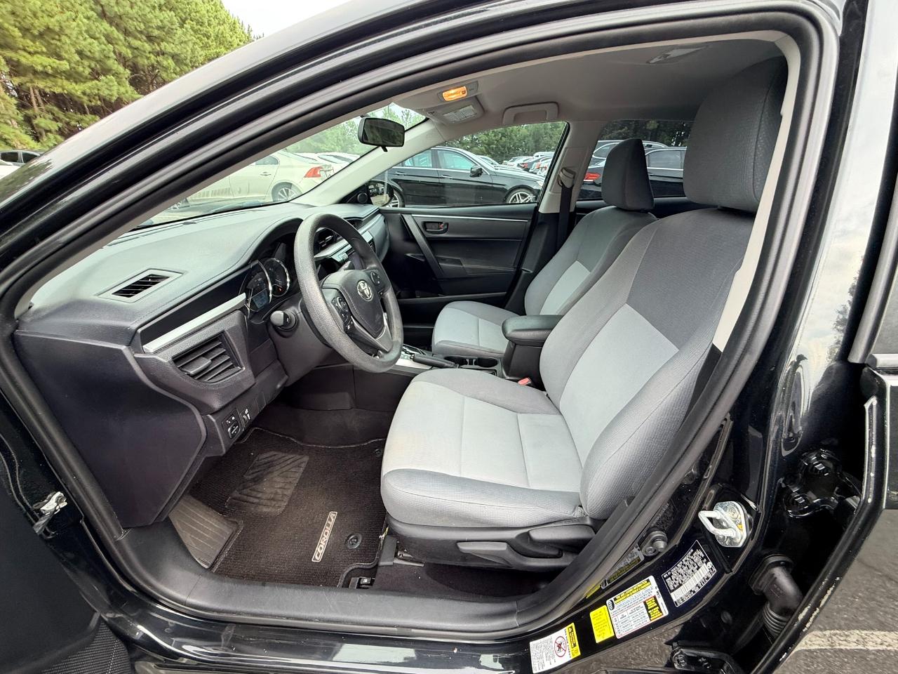 Toyota Corolla L 4-Speed AT 2016