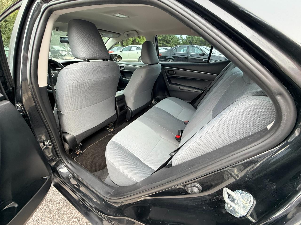 Toyota Corolla L 4-Speed AT 2016