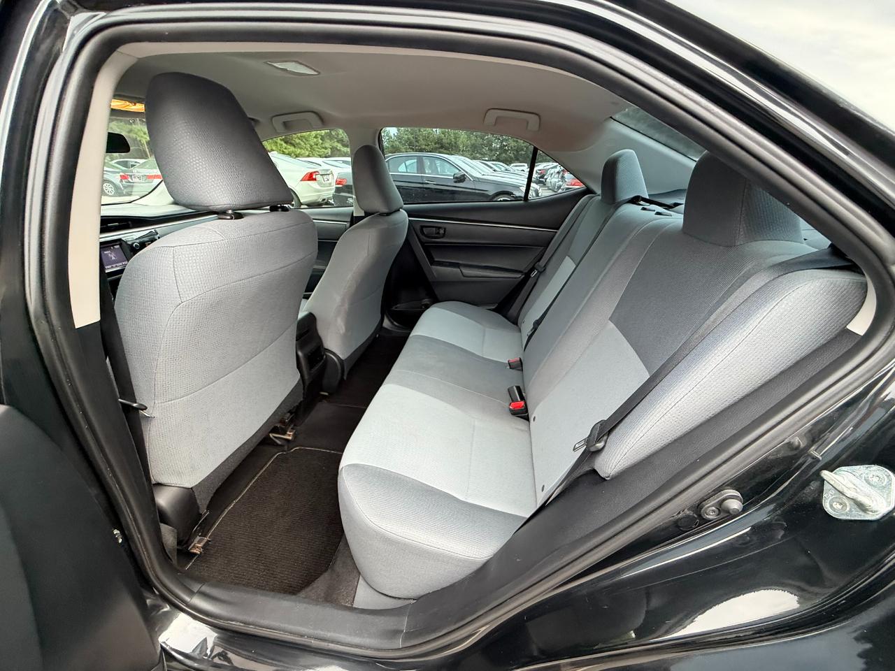 Toyota Corolla L 4-Speed AT 2016