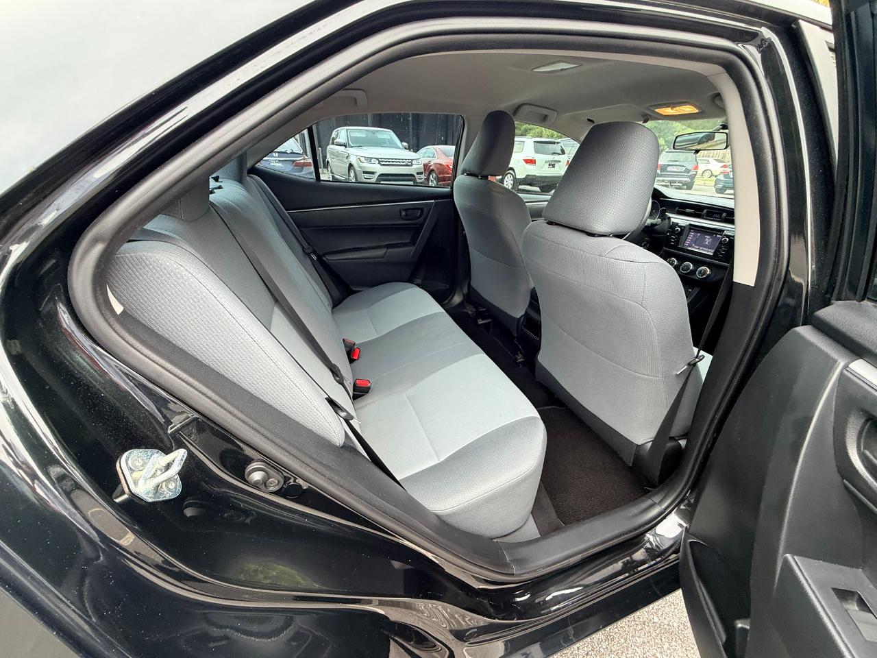 Toyota Corolla L 4-Speed AT 2016