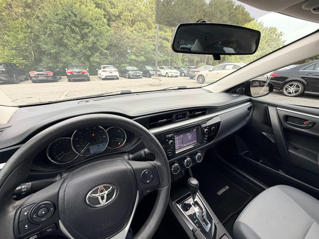 Toyota Corolla L 4-Speed AT 2016