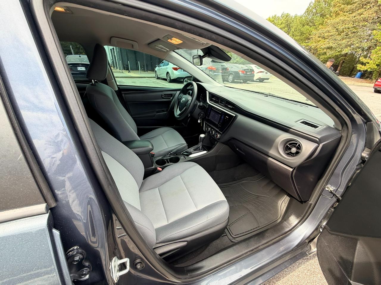 Toyota Corolla L 2017