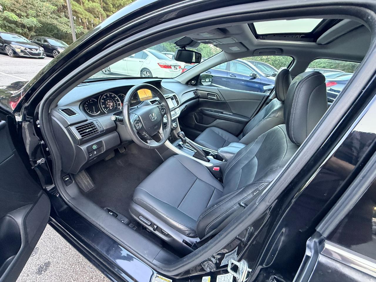 Honda Accord EX-L V6 Sedan AT with Navigation 2014