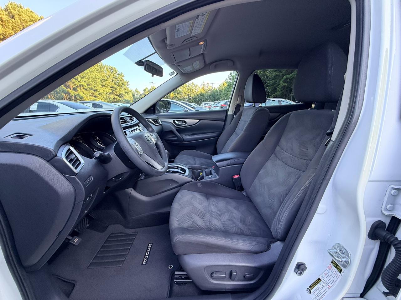 Nissan Rogue SV 2WD 2016