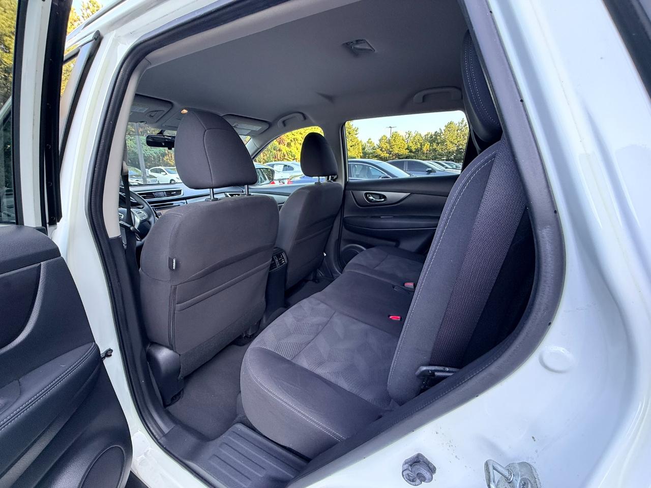 Nissan Rogue SV 2WD 2016