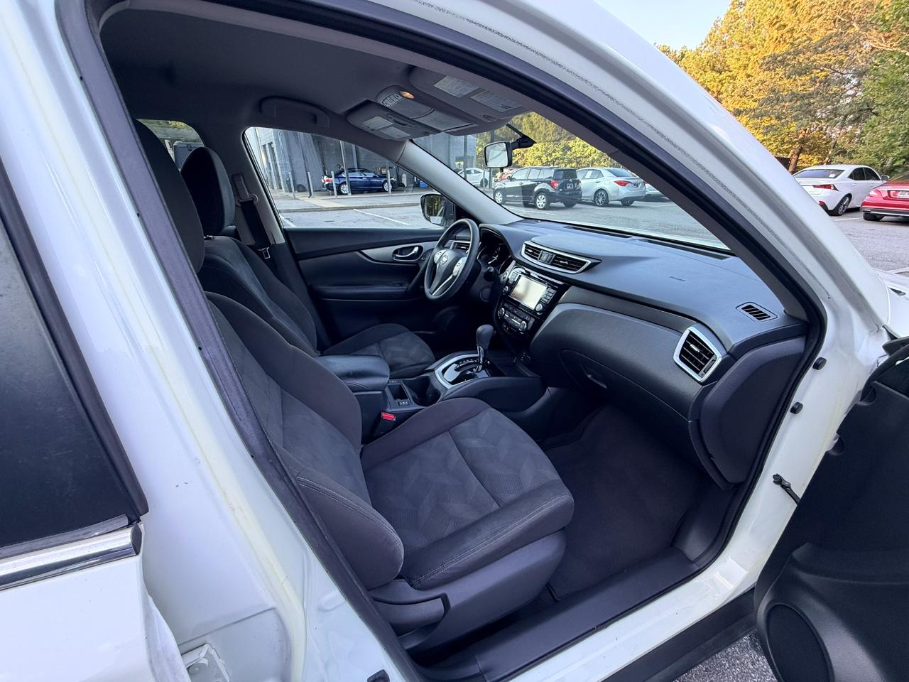 Nissan Rogue SV 2WD 2016