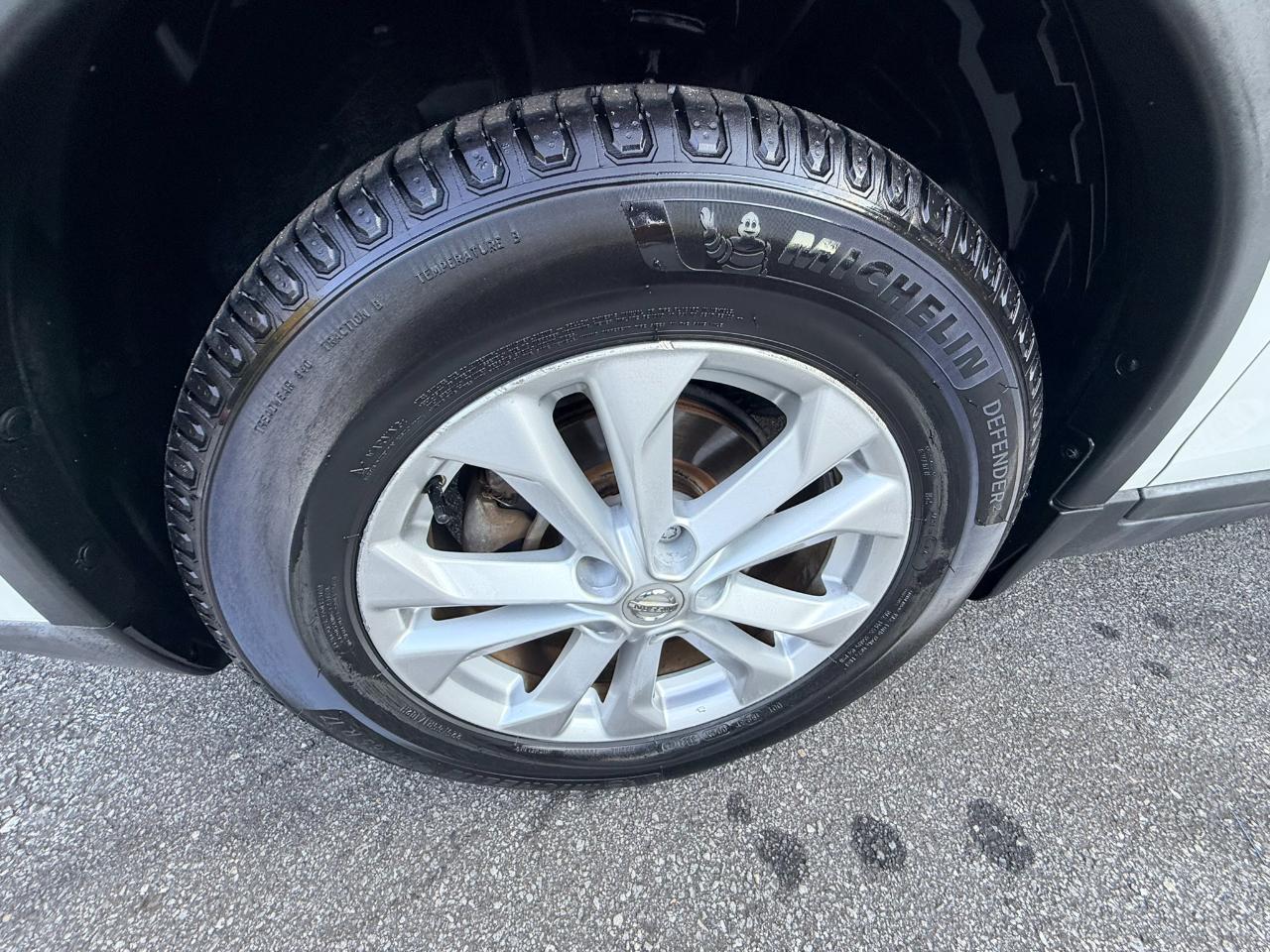 Nissan Rogue SV 2WD 2016