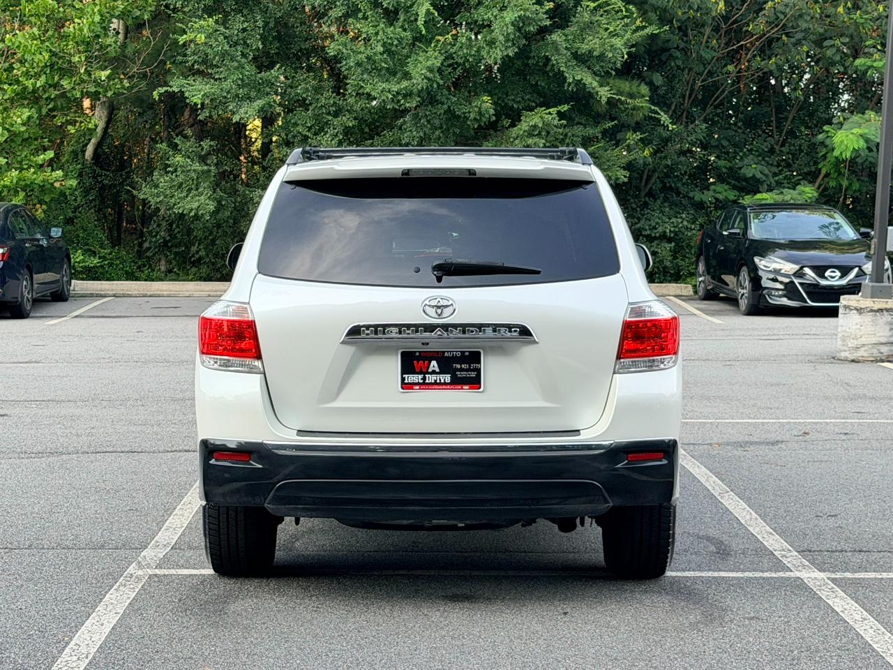 Toyota Highlander SE FWD V6 2013